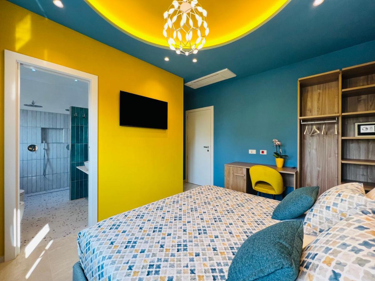Yourhome - Lucrezia Suites Сорренто Экстерьер фото