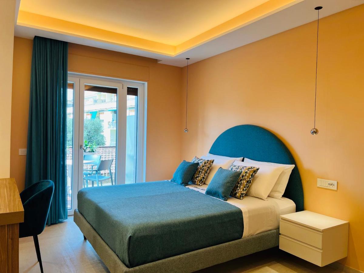Yourhome - Lucrezia Suites Сорренто Экстерьер фото